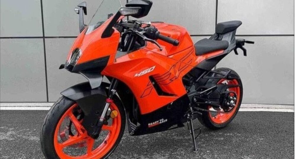 KTM RC 450 Leak: ऑफिशियल लॉन्च से पहले सब कुछ सामने