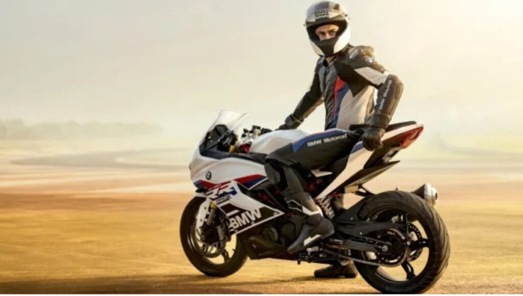 BMW बाइक्स महंगी, 1 जनवरी से 6% तक बढ़ेंगी कीमतें 