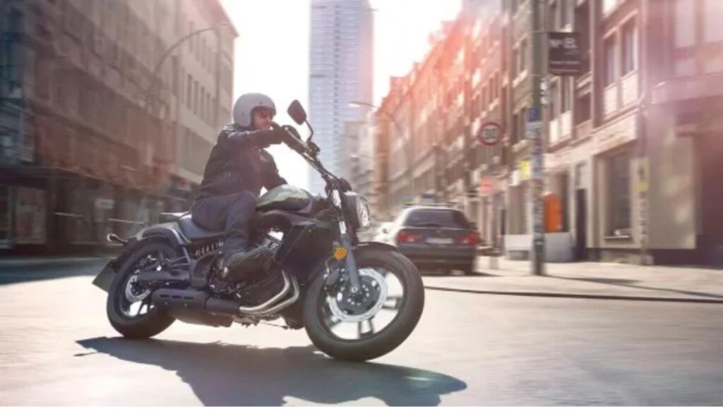 2026 Kawasaki Vulcan S लॉन्च: E20 फ्यूल कंप्लायंट और नए कलर