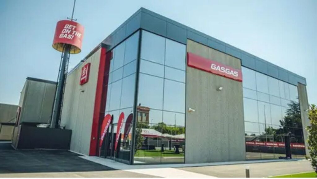 KTM की पैरेंट कंपनी का नाम बदला Pierer Mobility AG से Bajaj Mobility AG तक का सफर