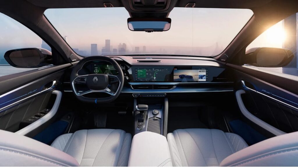 Renault Filante: एक नज़र इस हाइब्रिड एसयूवी पर 3 x 12.3-inch स्क्रीन और हाइब्रिड पावरट्रेन के साथ