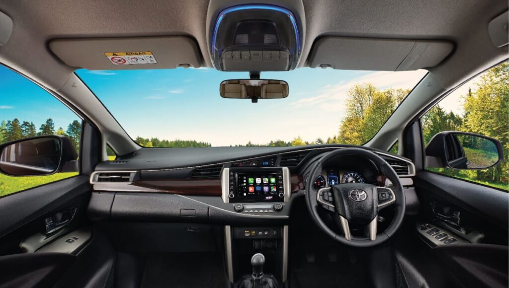 Toyota Innova Crysta का प्रोडक्शन बंद: CAFE 3 नॉर्म्स का असर