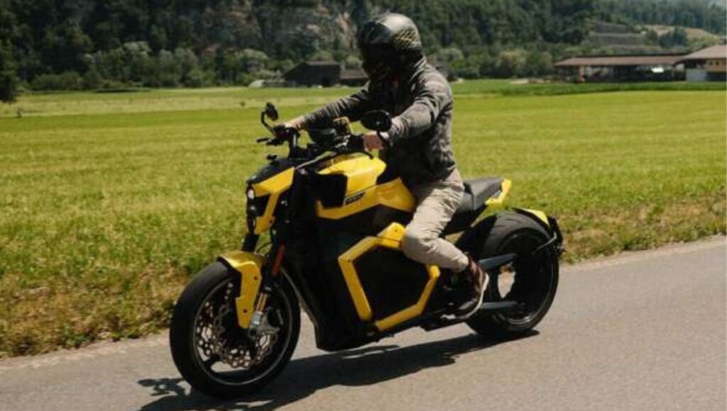 Verge TS PRO: सॉलिड स्टेट बैटरी के साथ दुनिया की पहली इलेक्ट्रिक मोटरसाइकिल