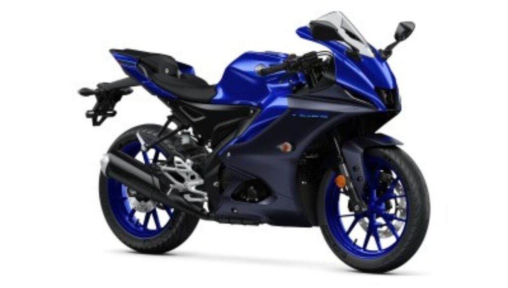 2026 Yamaha R2 का आगमन : प्रतिद्वंदी KTM RC200 और Karizma XMR को टक्कर