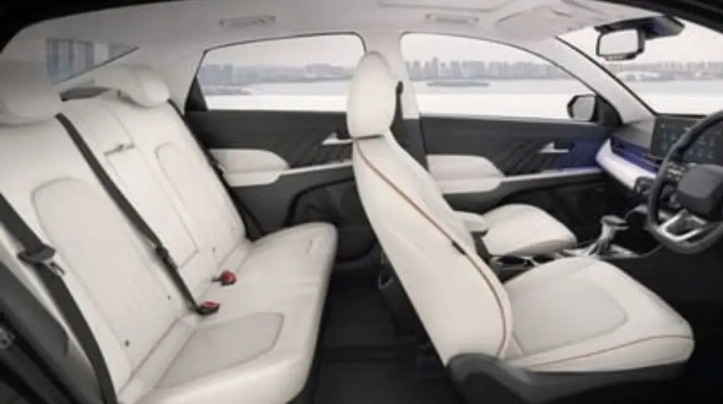 2026 Hyundai Verna Facelift लॉन्च: 70+ सेफ्टी फीचर्स, Level-2 ADAS और लग्ज़री इंटीरियर के साथ Honda City को देगी टक्कर