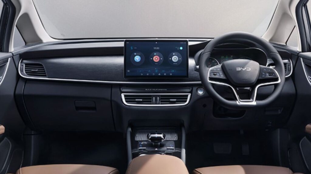 VinFast VF MPV 7 vs BYD e-Max 7: भारत की सबसे बेहतरीन इलेक्ट्रिक MPV कौन सी है?