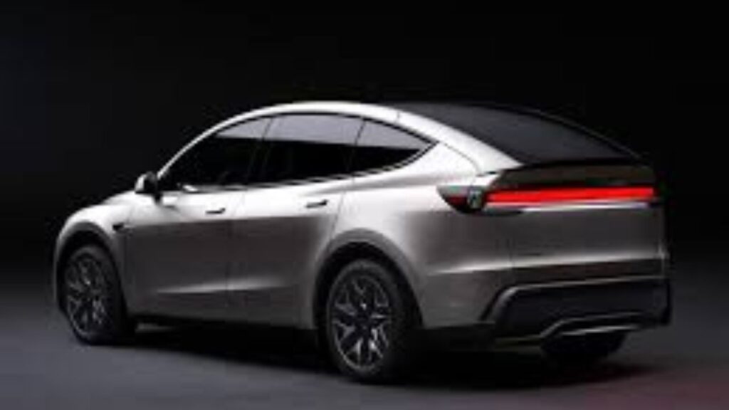 Tesla Model Y L Launch in India: भारत की पहली 6-सीटर टेस्ला लॉन्च, एक बार चार्ज करने पर चलेगी 681km!